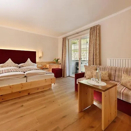 Otel Kristall